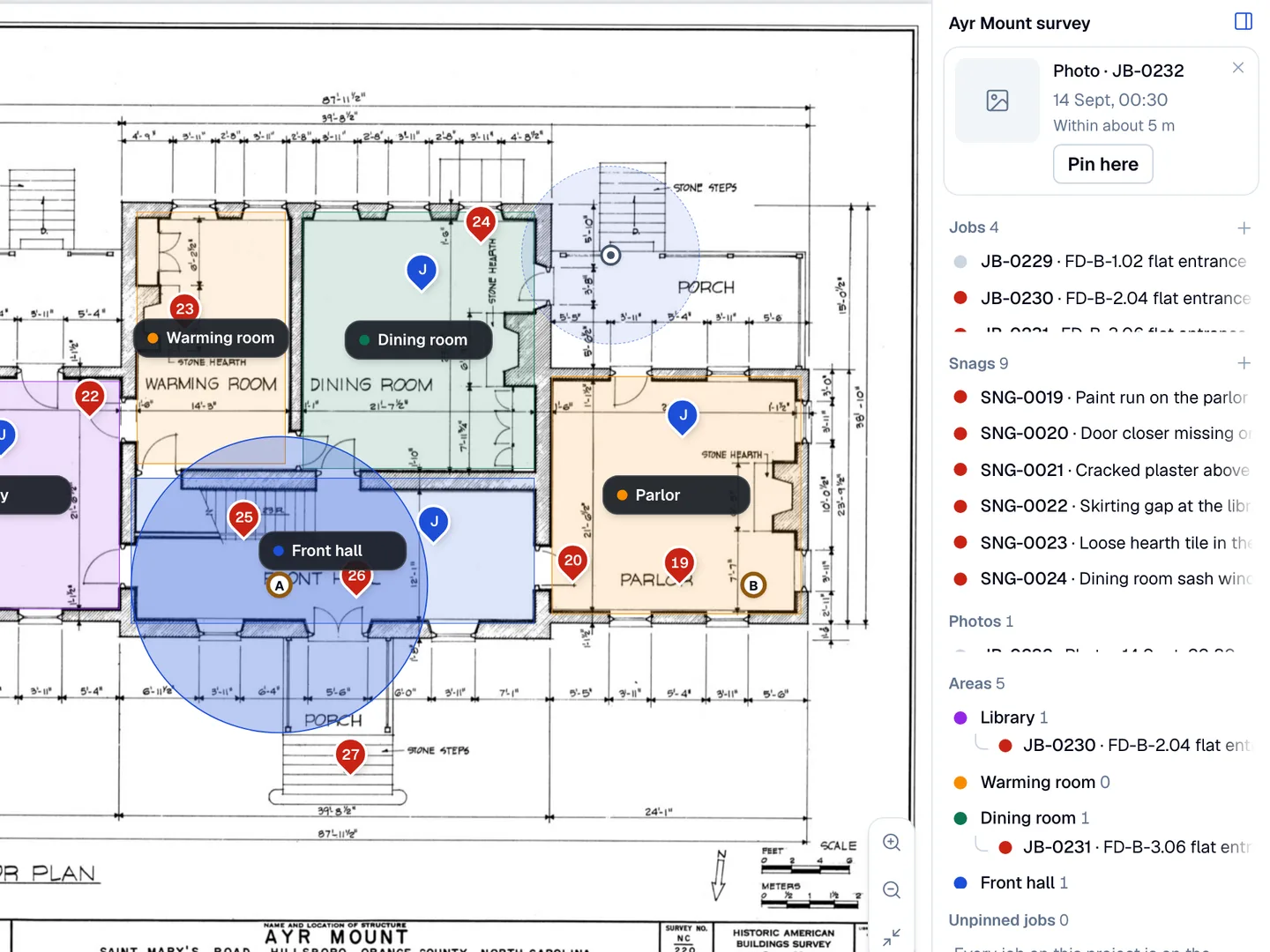A Jobivo floor plan with numbered snag pins, job pins and coloured room areas, beside the panel listing the drawing's jobs, snags and areas.